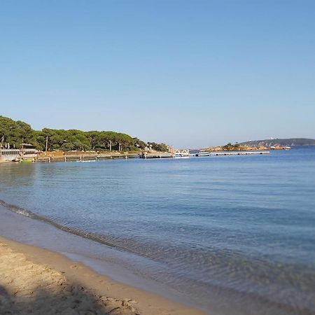Villa Home Holiday A Cala Rossa Lecci Buitenkant foto