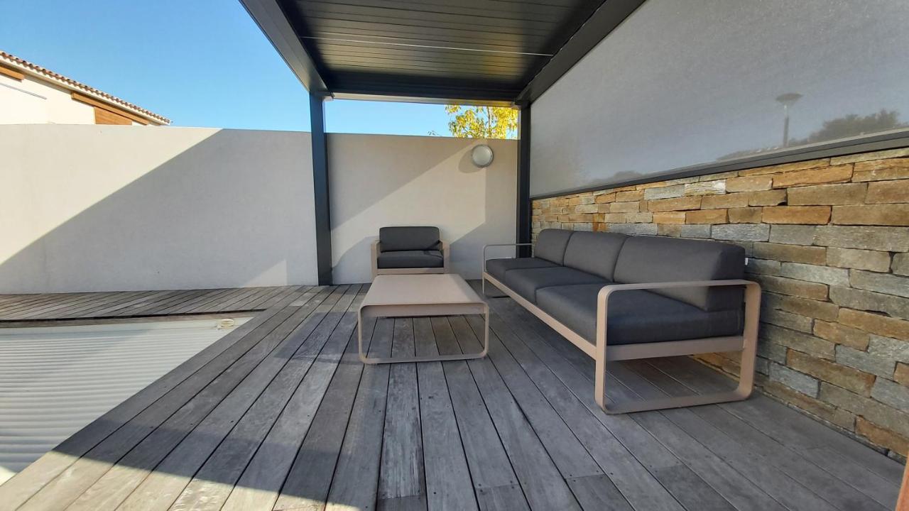 Villa Home Holiday A Cala Rossa Lecci Buitenkant foto
