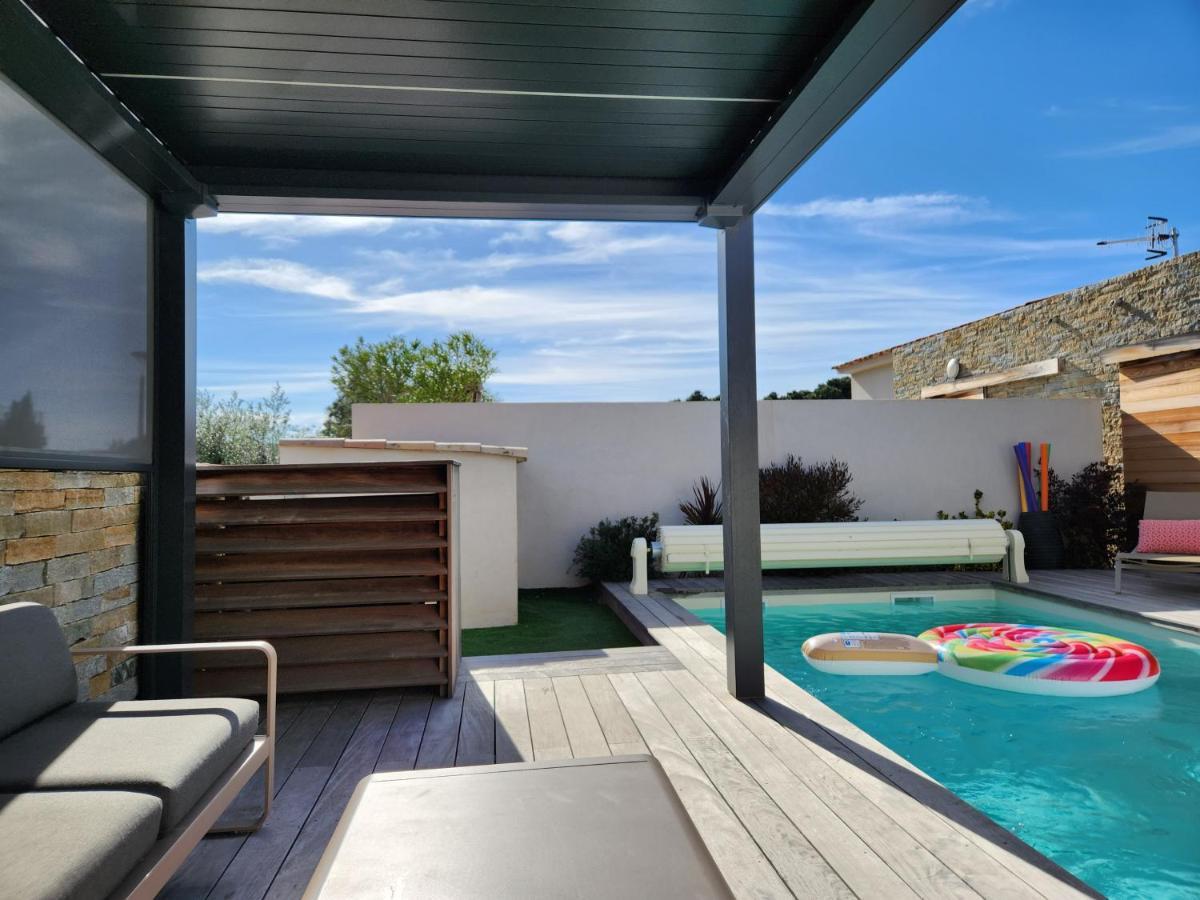 Villa Home Holiday A Cala Rossa Lecci Buitenkant foto