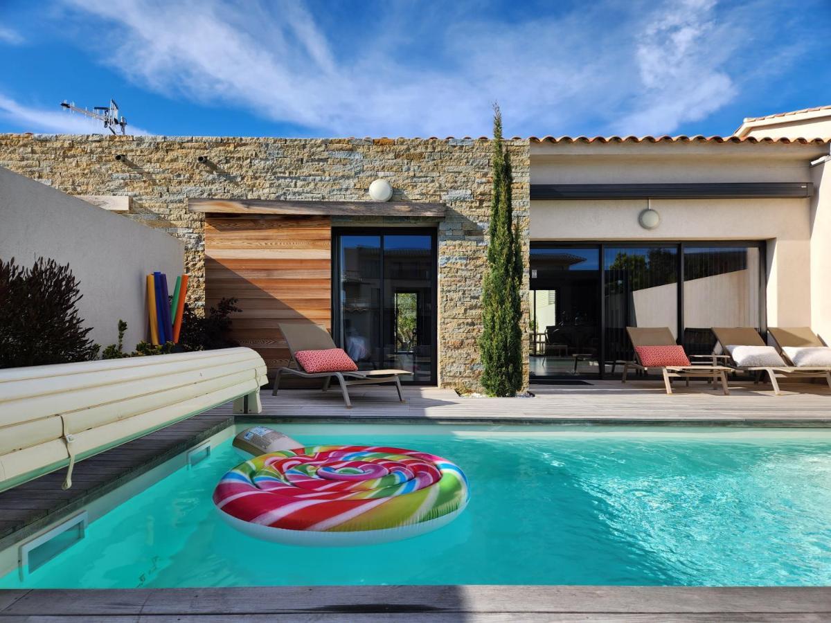 Villa Home Holiday A Cala Rossa Lecci Buitenkant foto