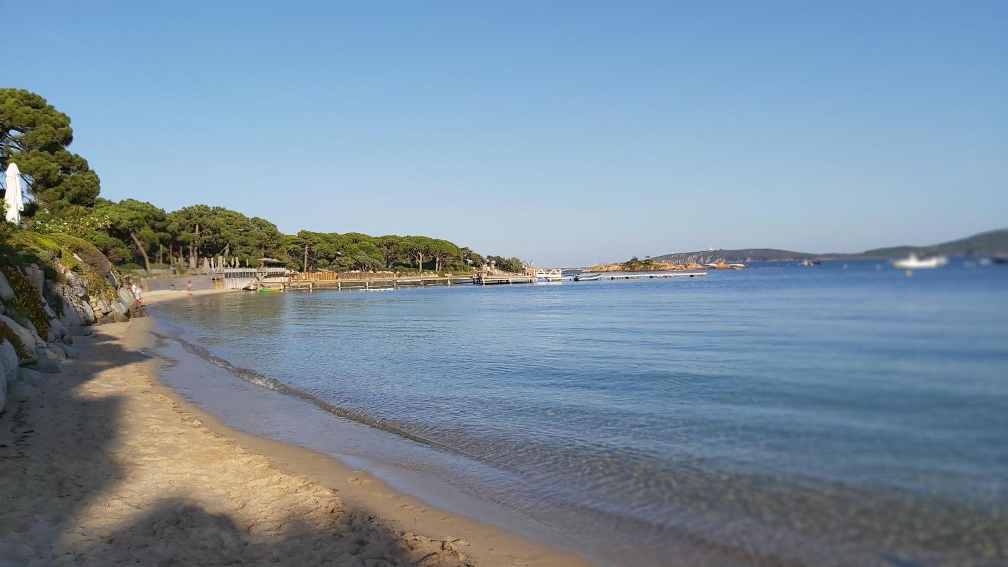 Villa Home Holiday A Cala Rossa Lecci Buitenkant foto