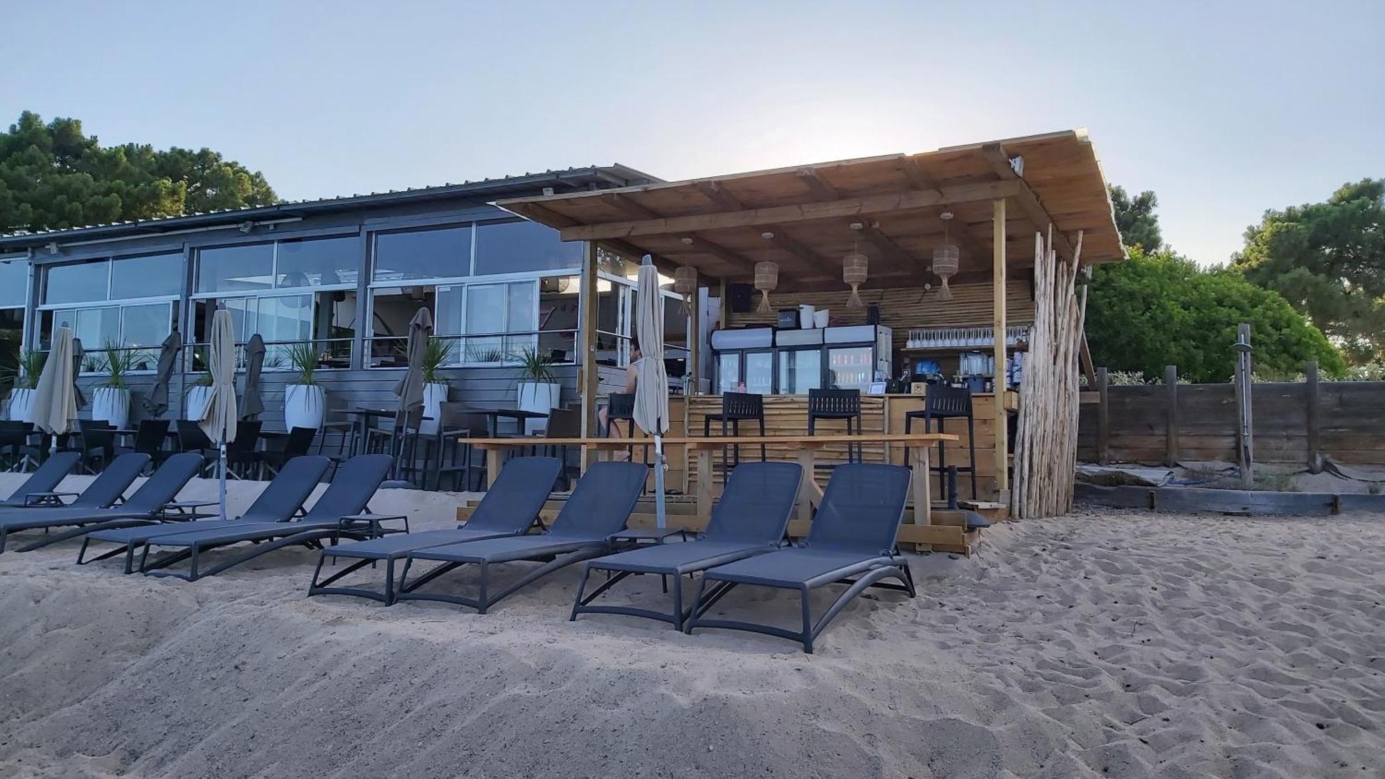 Villa Home Holiday A Cala Rossa Lecci Buitenkant foto