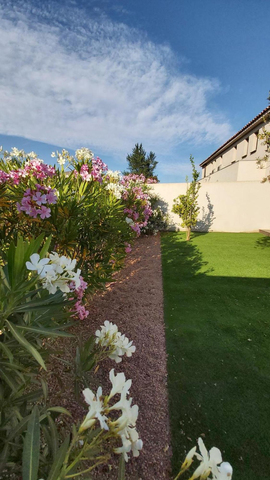 Villa Home Holiday A Cala Rossa Lecci Buitenkant foto